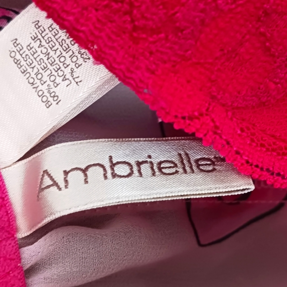 Ambrielle - Picture 3 of 6